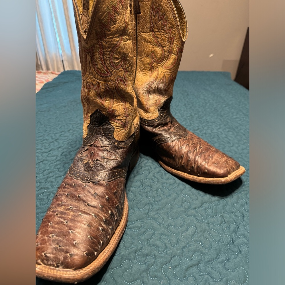 Ostrich skin men’s cowboy boots